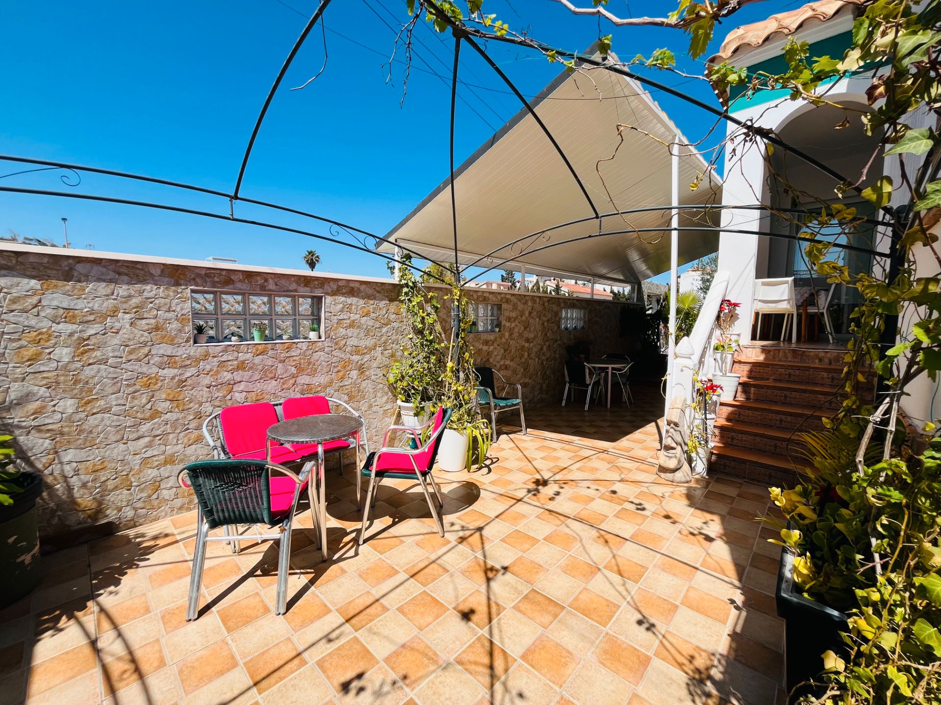 Terrassa de Casa adosada en venda en Torrevieja amb Jardí privat, Terrassa i Traster