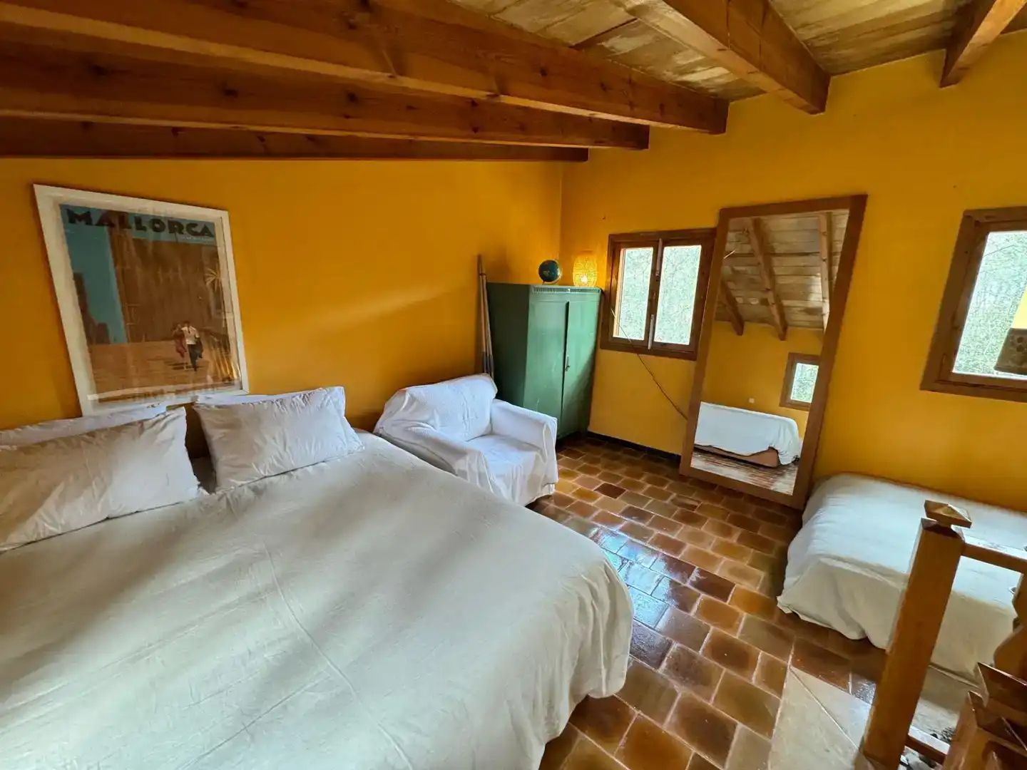 Dormitori de Finca rústica de lloguer en Algaida amb Jardí privat, Piscina i Moblat