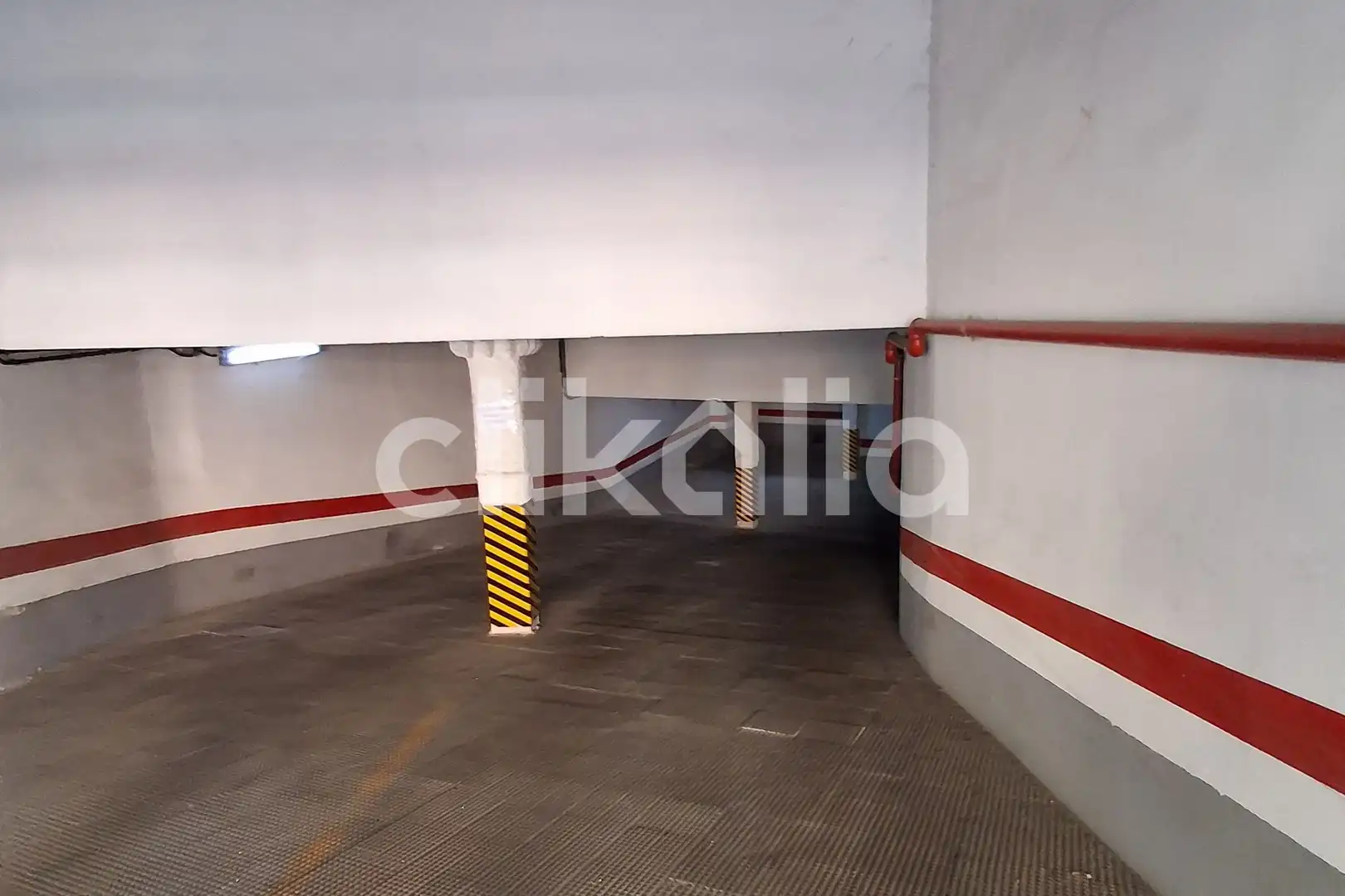 Aparcament amb ascensor en venda a Nervión, imagen 6