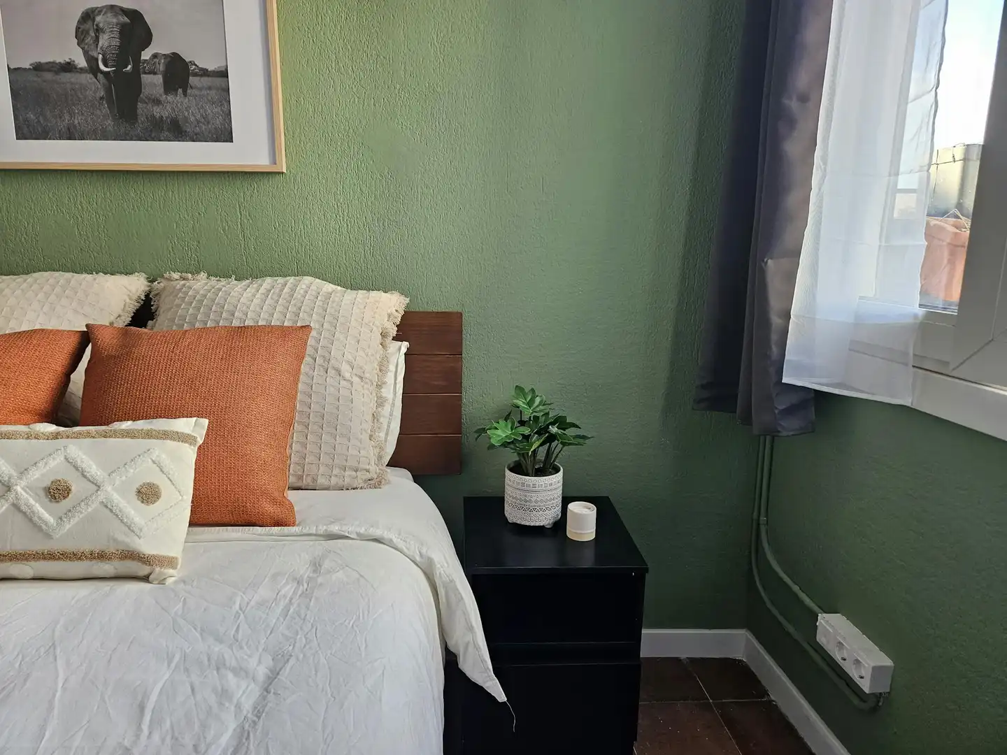 Bedroom of Flat for share in  Barcelona Capital  with Heating, Furnished and Washing machine