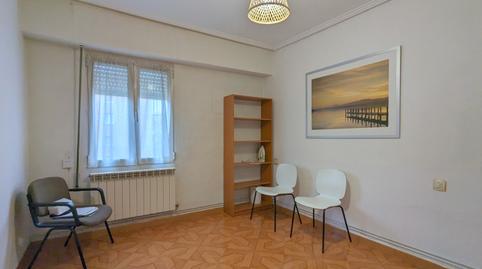 Photo 5 of Flat to rent in Vitoria-gasteiz - Paseo Zumaquera, Adurtza, Vitoria - Gasteiz