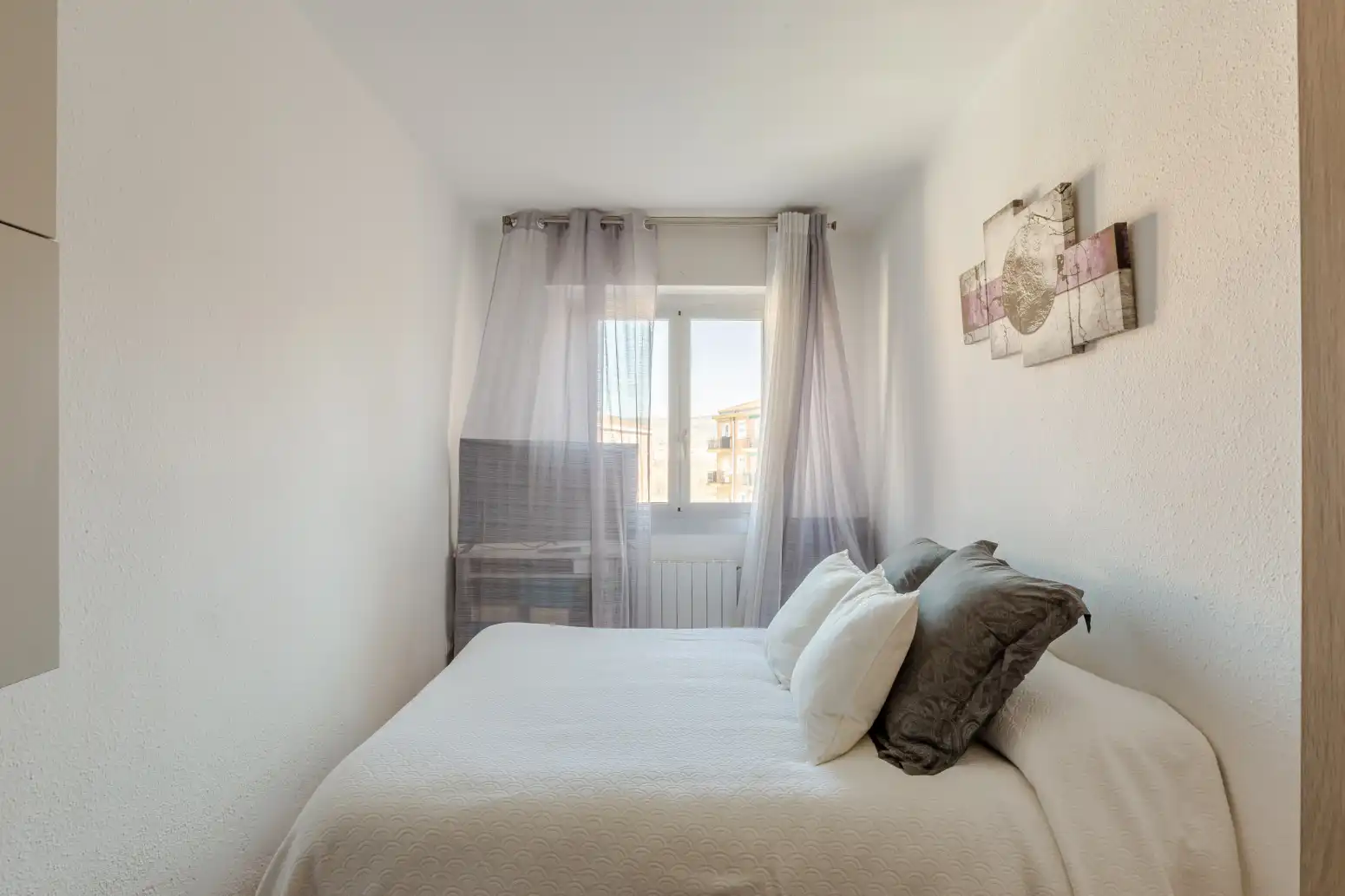 Bedroom of Flat for sale in  Pamplona / Iruña  with Heating, Parquet flooring and Balcony