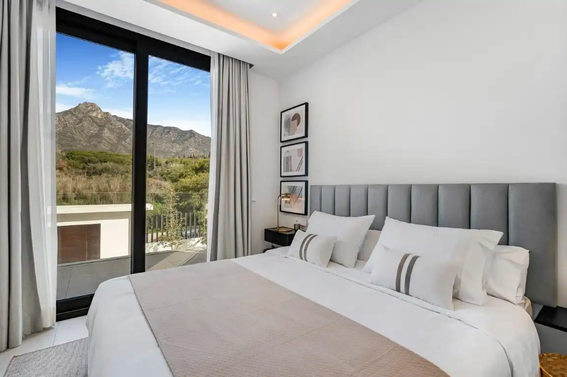 Bedroom of Houses for sale in Marbella  with Air Conditioner, Heating and Private garden