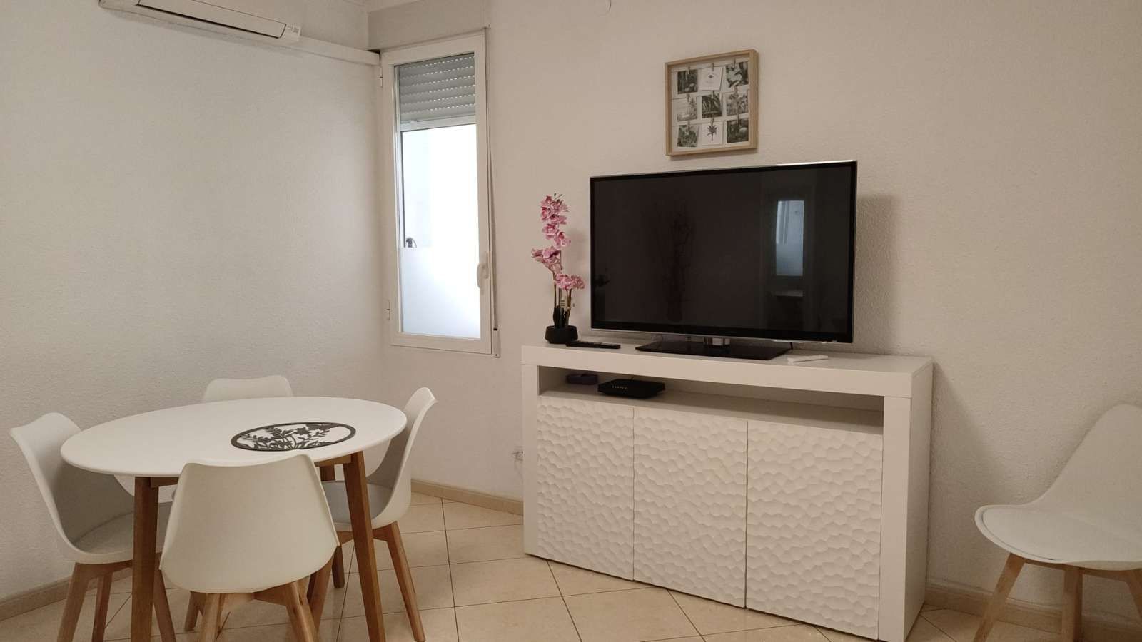 Living room of Apartment for share in Alicante / Alacant  with Air Conditioner, Terrace and Furnished