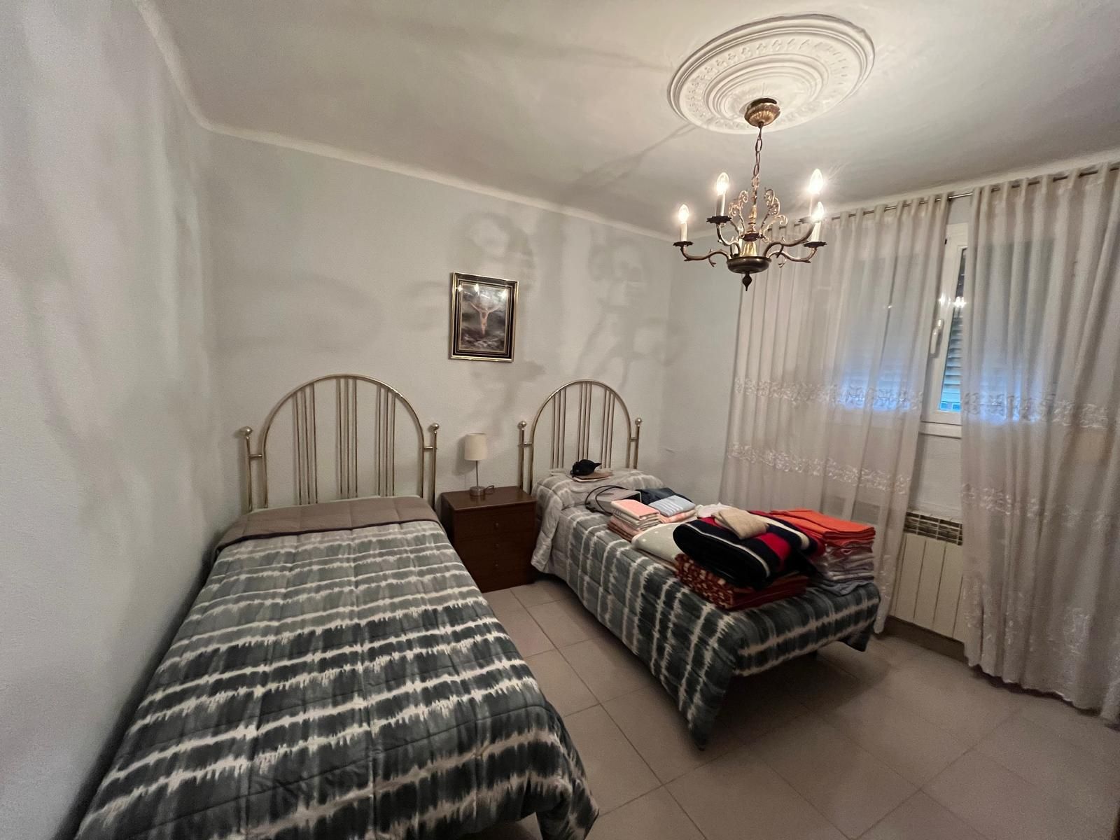 Habitación de Casa o chalet en venta en Monzón con Calefacción