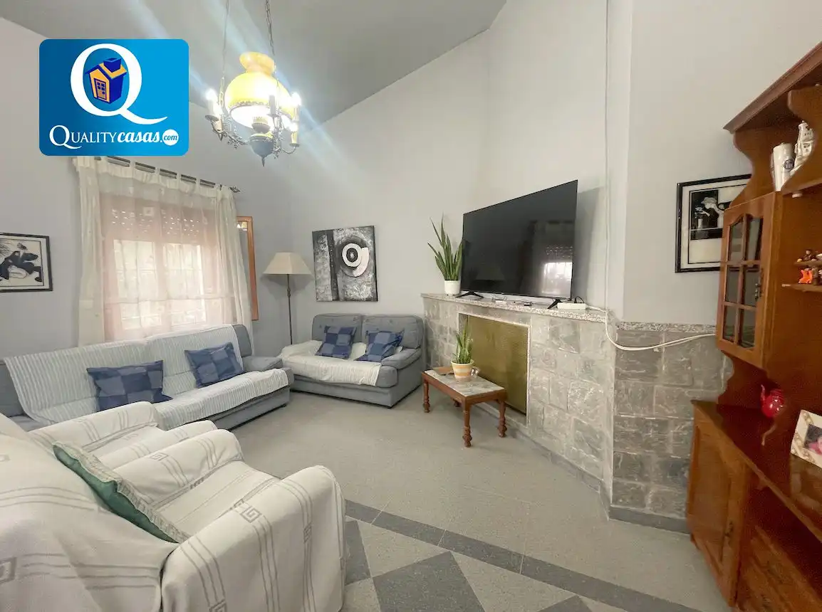 Sala d'estar de Casa o xalet en venda en Elche / Elx amb Terrassa i Traster