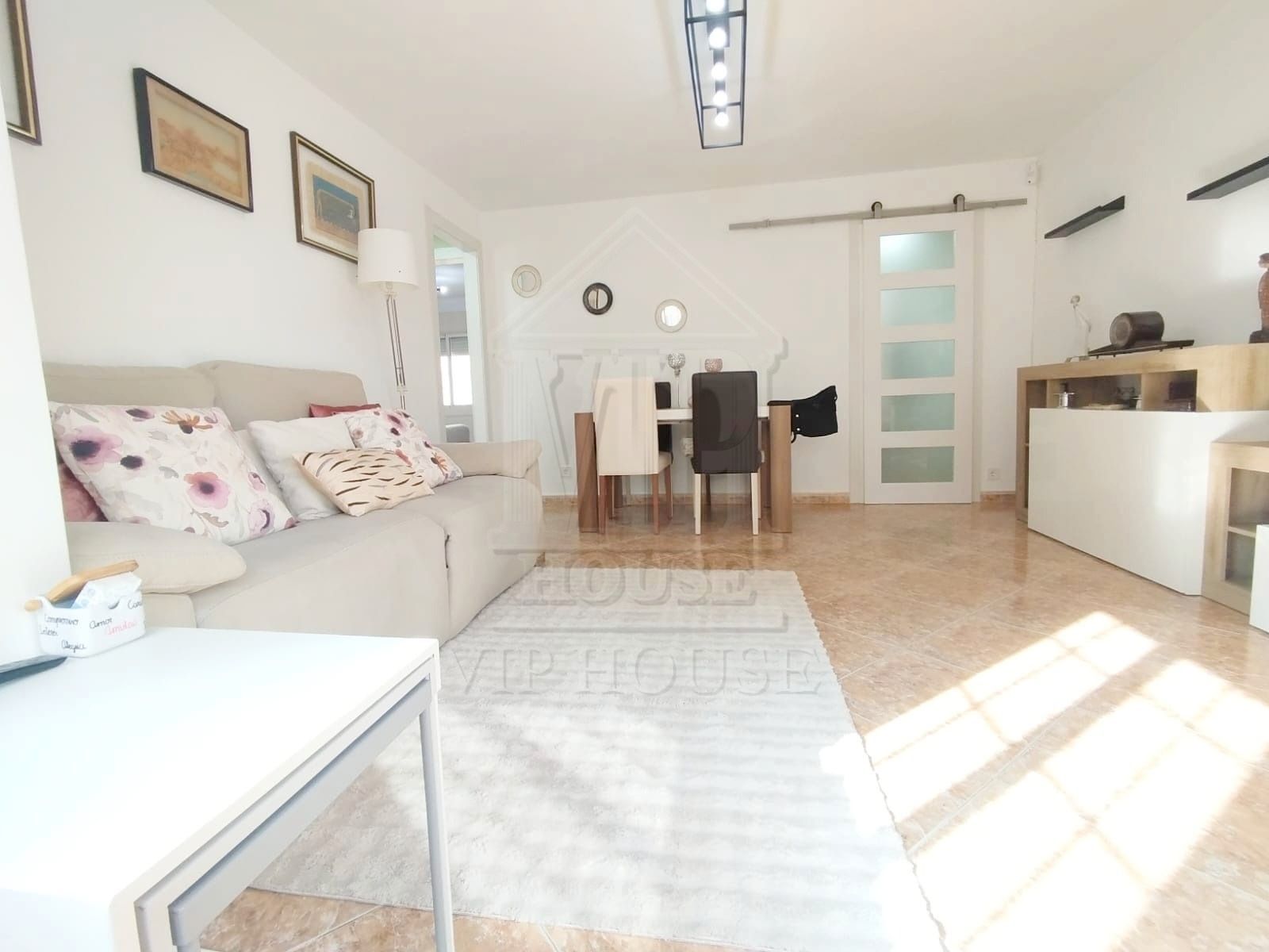 Sala d'estar de Pis en venda en Badalona amb Aire condicionat