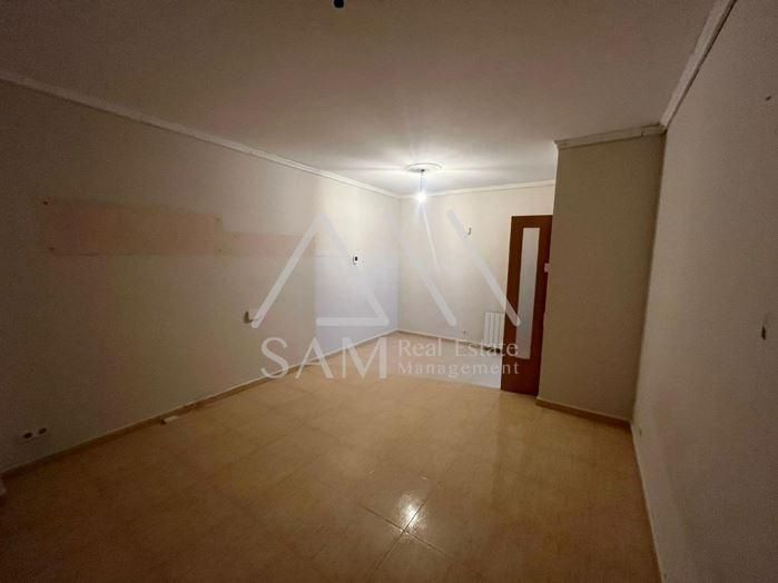 Flat for sale in Manresa  with Balcony