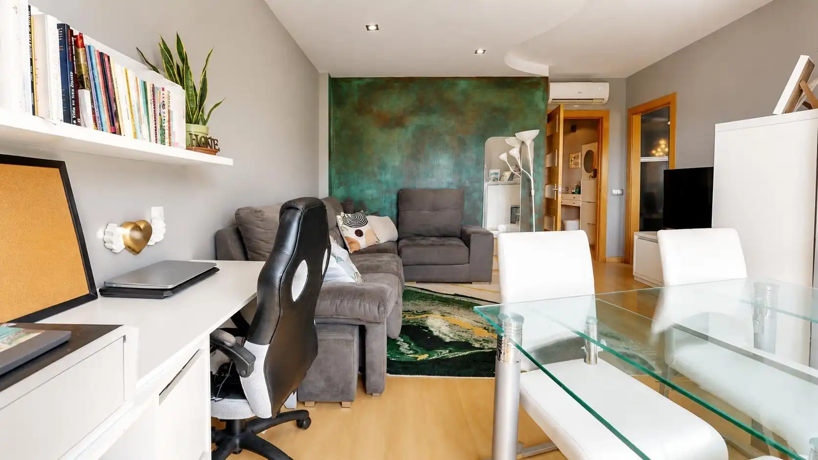 Sala de estar de Piso en venta en Almería con Aire acondicionado