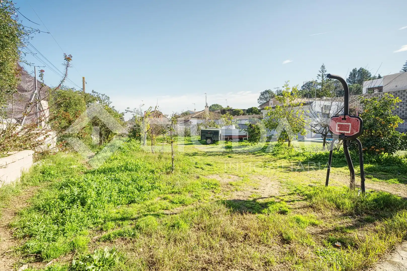 Haus oder Chalet zum Verkauf in La Puebla del Río mit Klimaanlage, Privatgarten und Terrasse