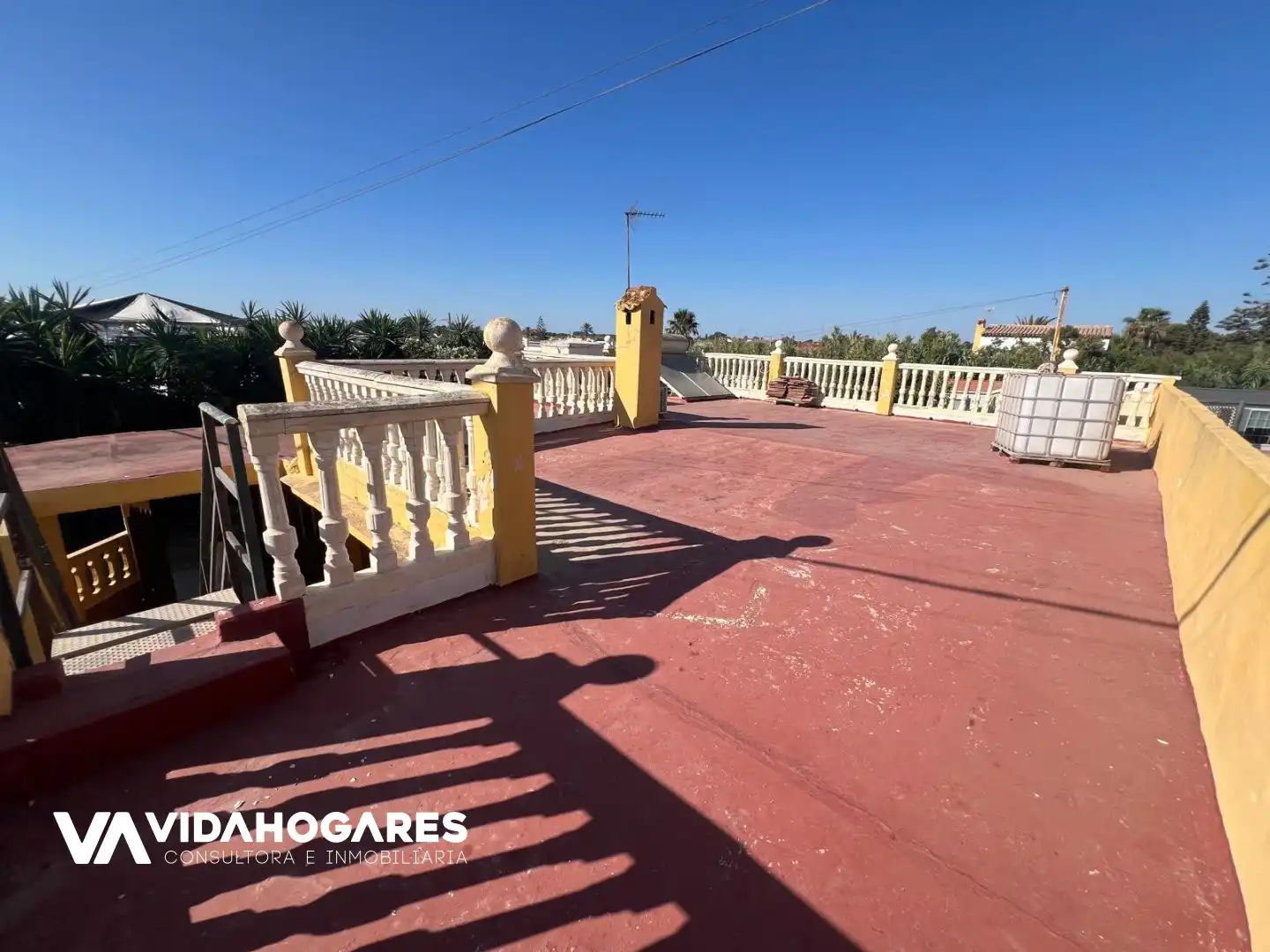 Terrace of Houses for sale in Chipiona  with Private garden, Terrace and Furnished