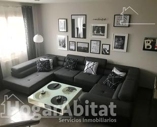 Sala d'estar de Casa adosada en venda en Castellón de la Plana / Castelló de la Plana amb Calefacció, Terrassa i Traster