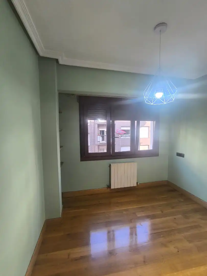 Habitación de Piso en venta en Portugalete con Calefacción, Trastero y Amueblado