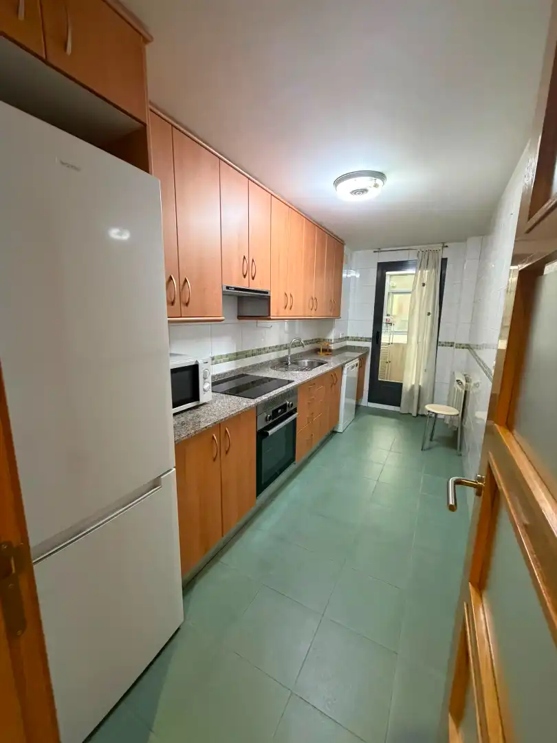Cocina de Apartamento de alquiler en Ciudad Real con Amueblado
