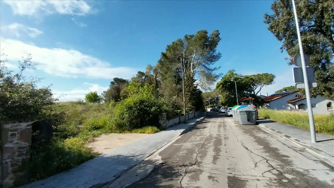 Terreno residencial en venta en Carrer Cedre