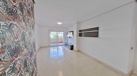 Foto 5 de Piso en venta en Zona Centro Comercial Torrequebrada, Benalmádena