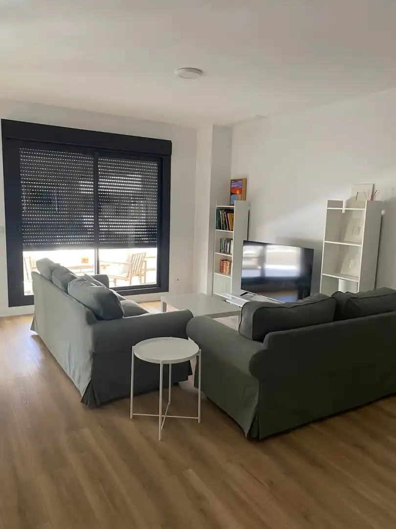 Sala de estar de Piso para compartir en Bellavista - La Palmera