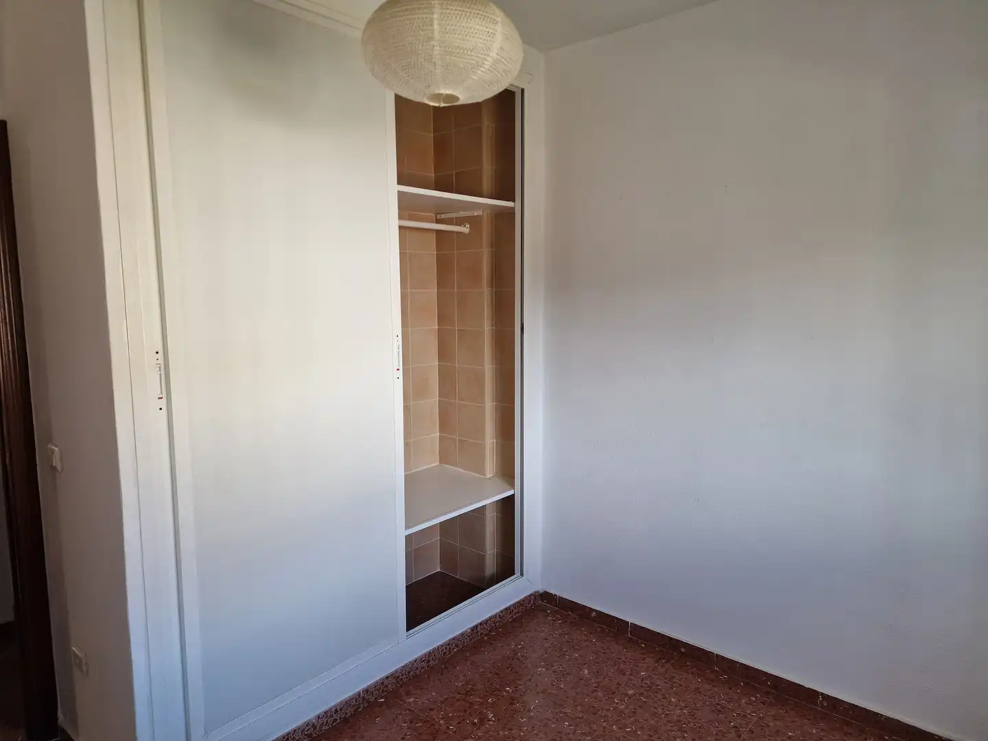 Habitación de Casa adosada en venta en Umbrete con Aire acondicionado, Calefacción y Jardín privado