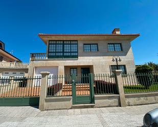 Vista exterior de Casa o xalet en venda en Beariz amb Traster i Piscina comunitària