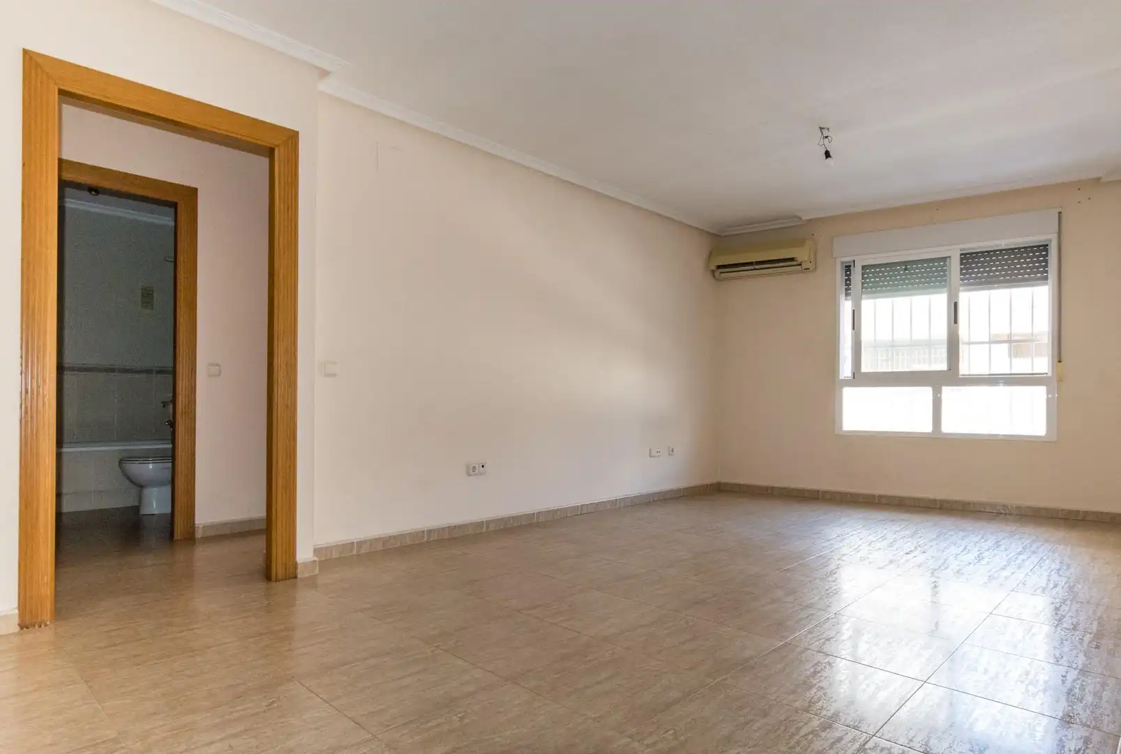 Gran apartamento a la venta en el centro de Torrevieja, imatge 2