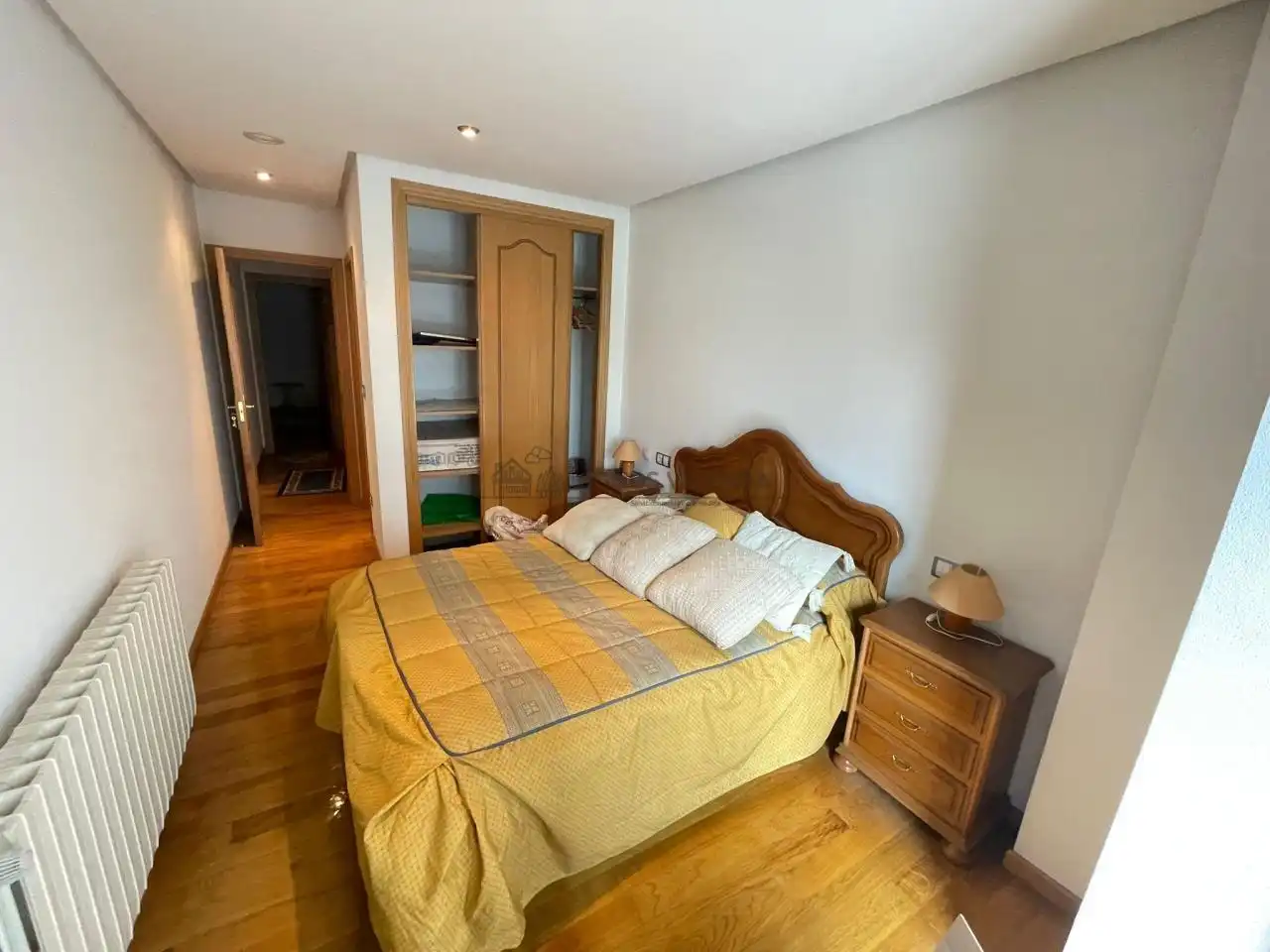 Habitación de Piso en venta en Ourense Capital  con Calefacción y Terraza
