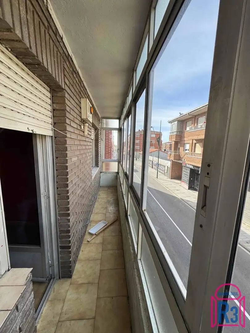 Balcony of Buildings for sale in San Andrés del Rabanedo