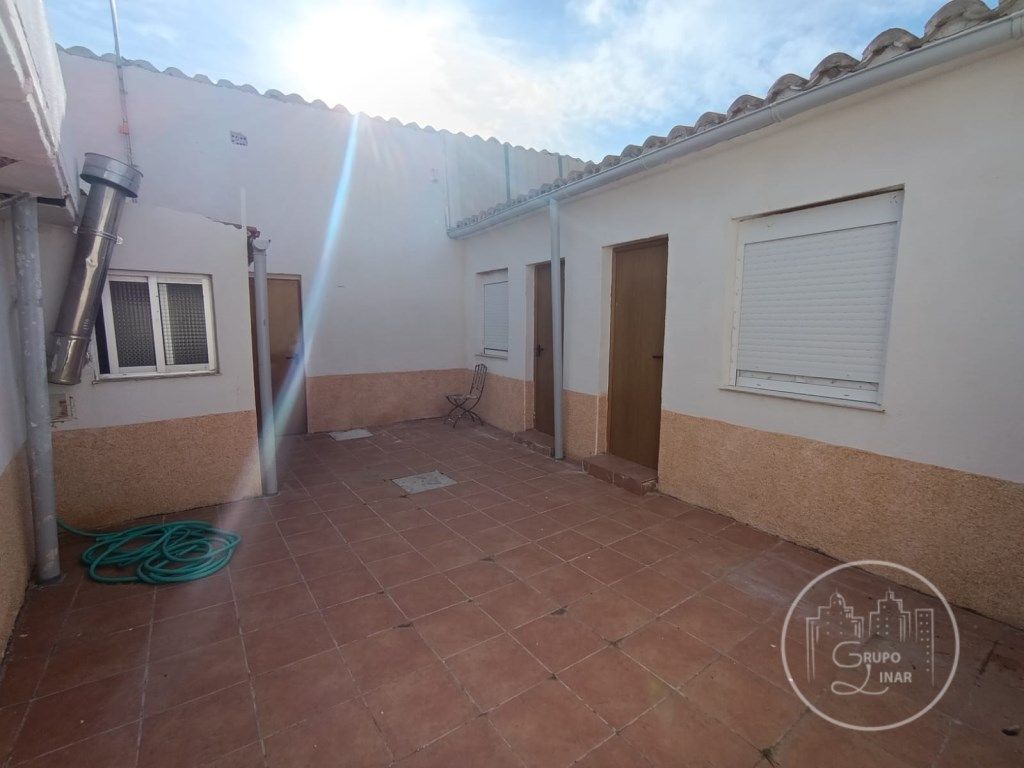 Exterior view of House or chalet for sale in Albornos