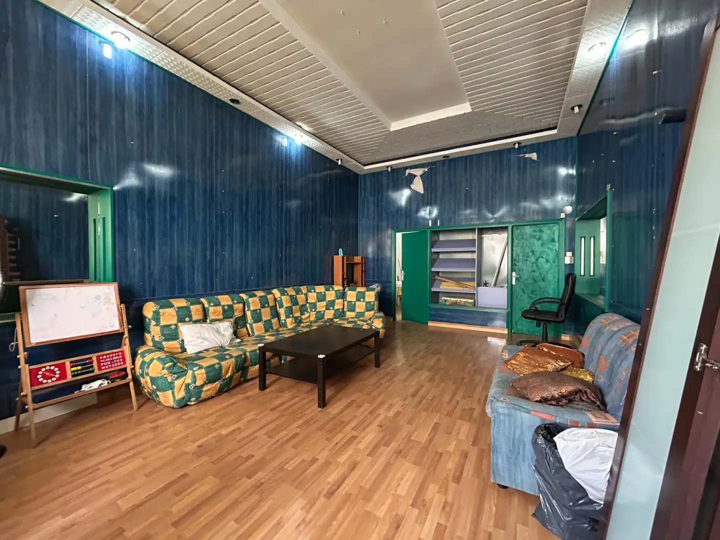 Local comercial en alquiler en Avenida REYES CATOLICOS, imagen 11