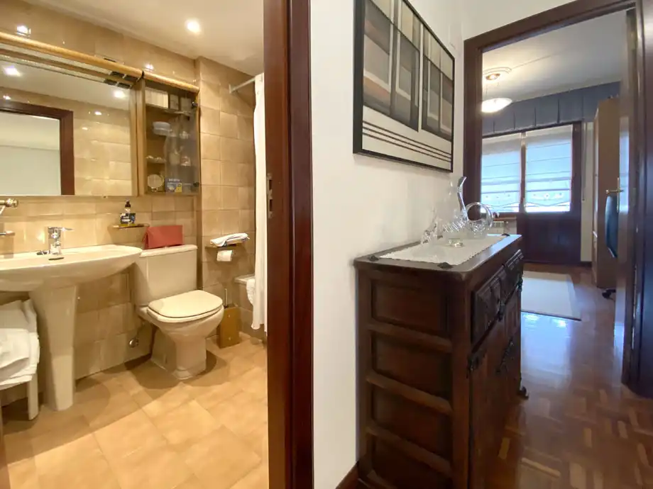 Baño de Casa o chalet en venta en Vitoria - Gasteiz con Calefacción, Jardín privado y Parquet