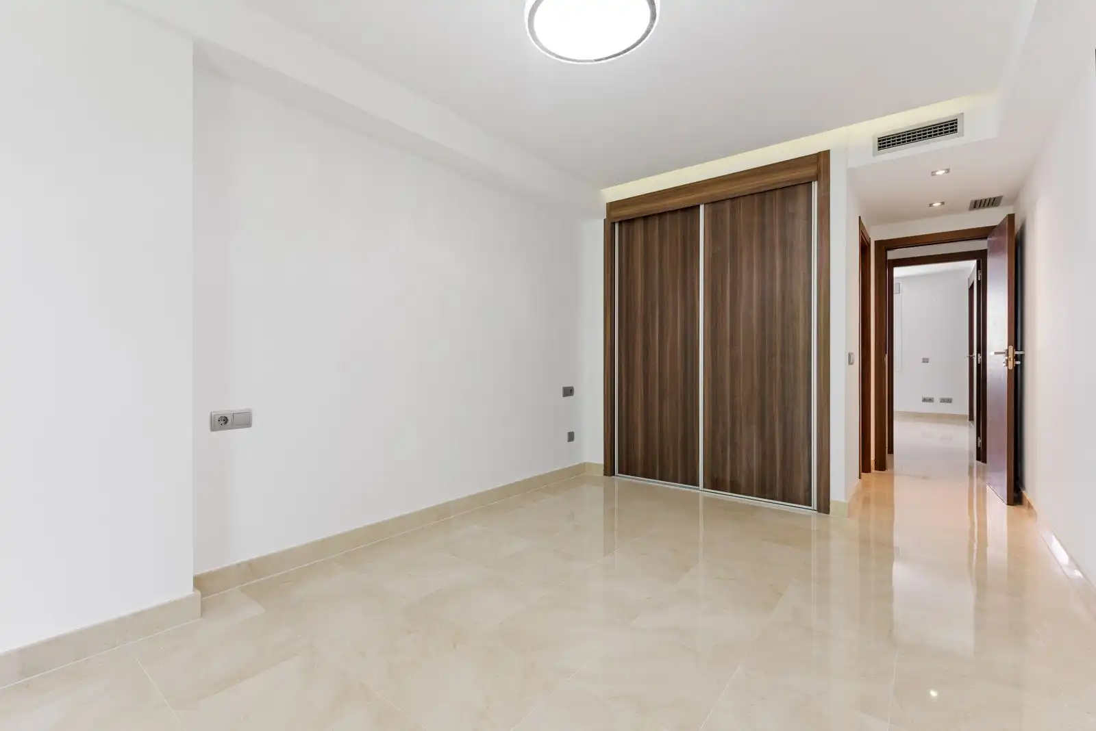 Piso con piscina en venta en Calle Castilla s/n, imagen 6