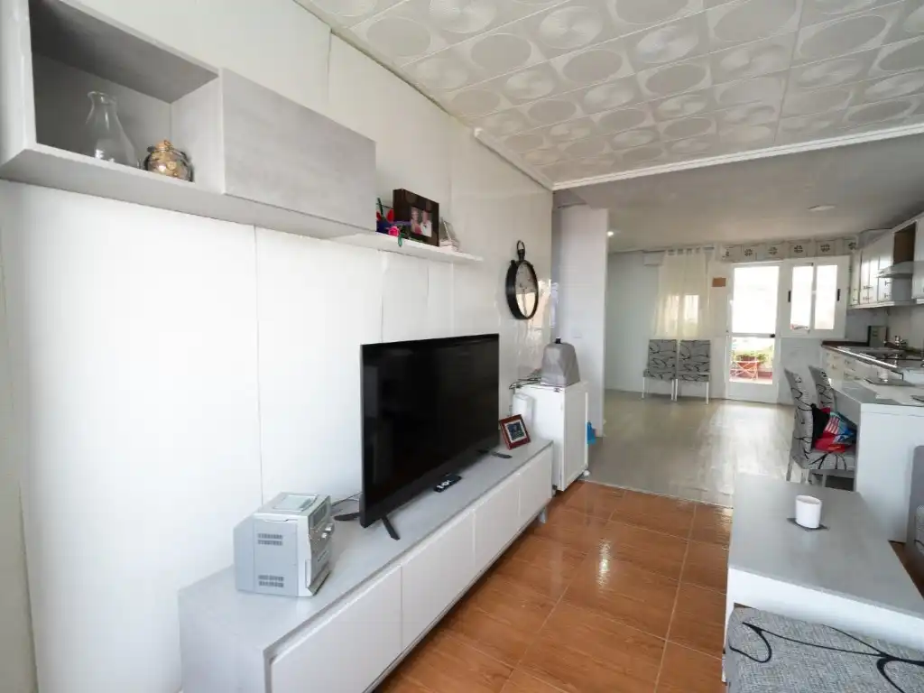 Sala d'estar de Pis en venda en Riba-roja de Túria amb Aire condicionat i Terrassa