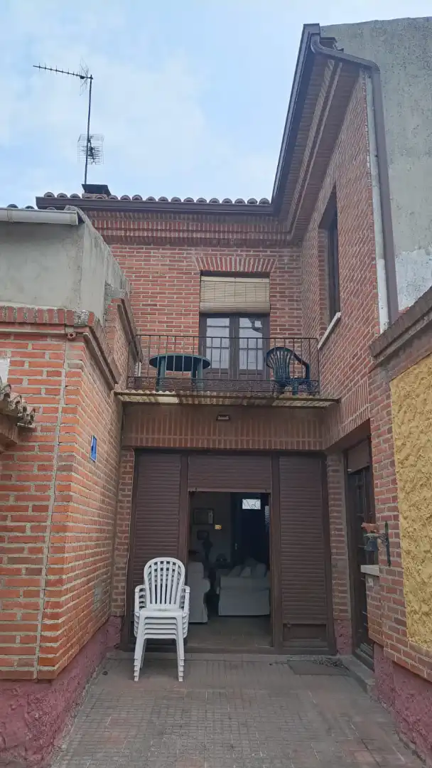 Vista exterior de Casa o chalet en venta en Hornillos de Eresma con Calefacción, Jardín privado y Terraza
