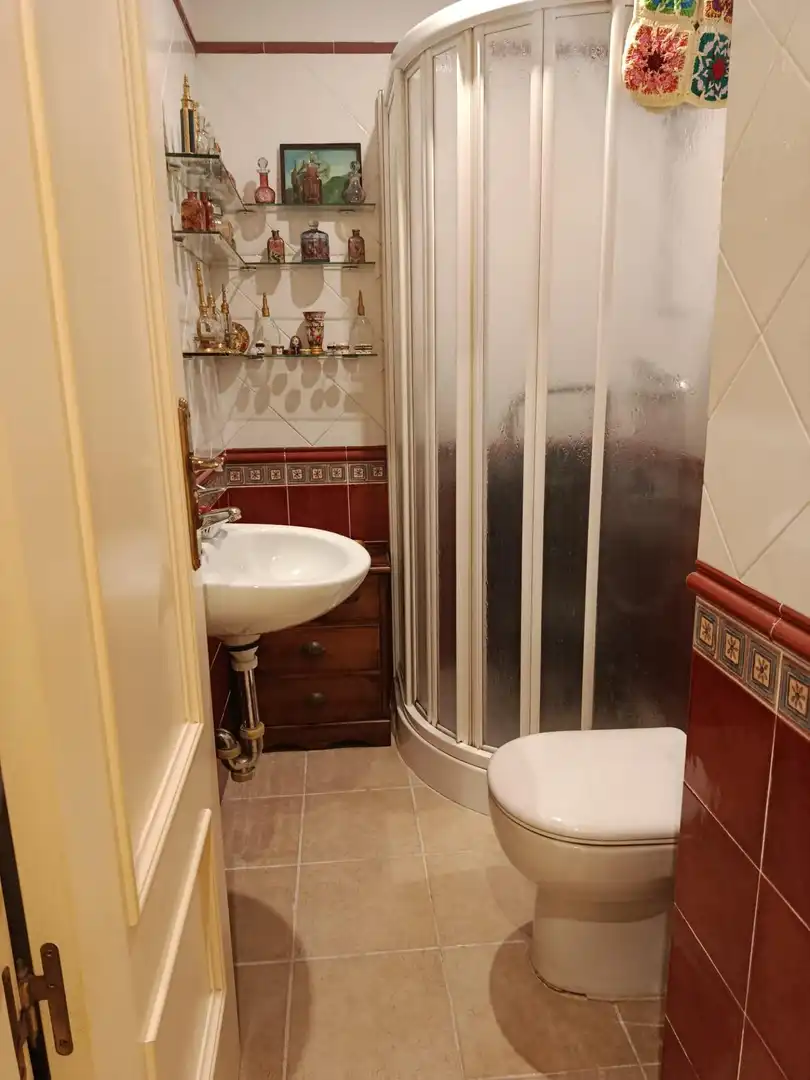 Badezimmer von Wohnung zum Verkauf in Cádiz mit Klimaanlage