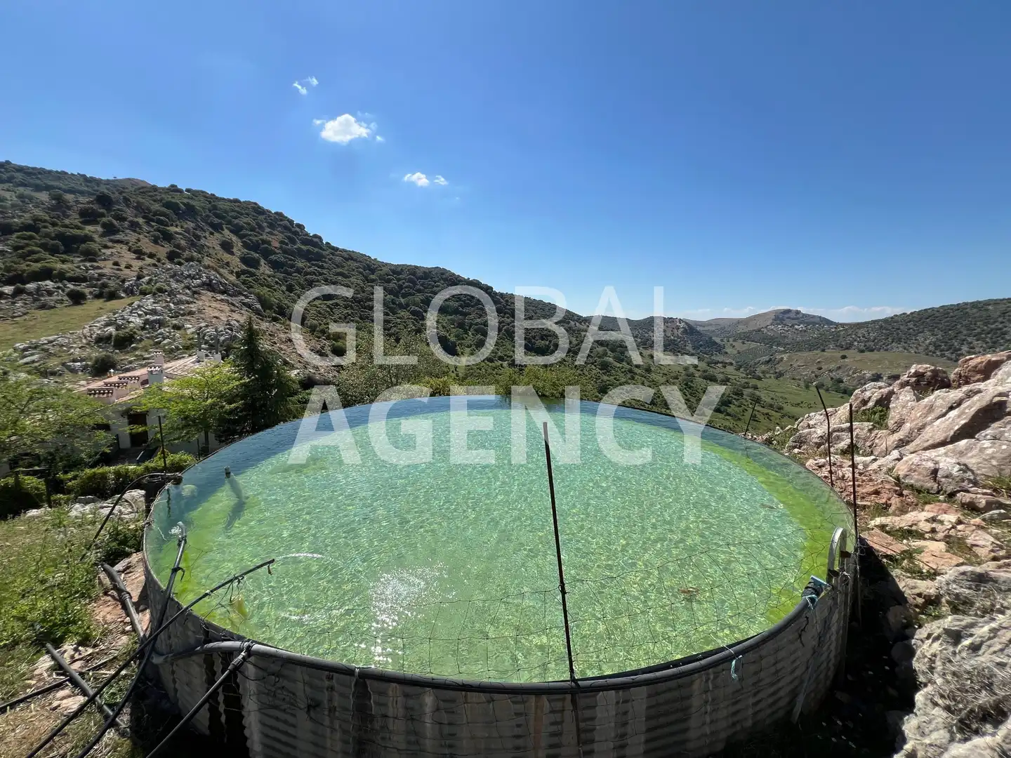 Piscina de Terreny en venda en Jaén
