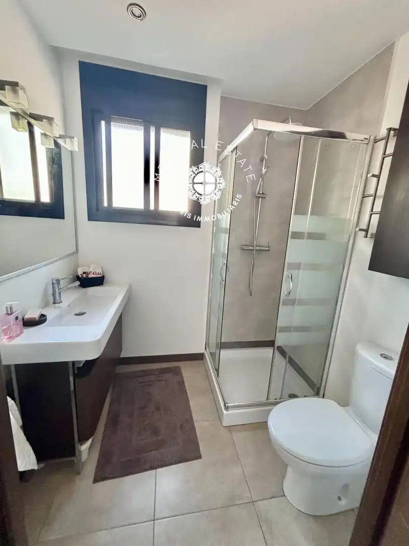 Bathroom of Houses for sale in Cambrils  with Air Conditioner, Heating and Terrace