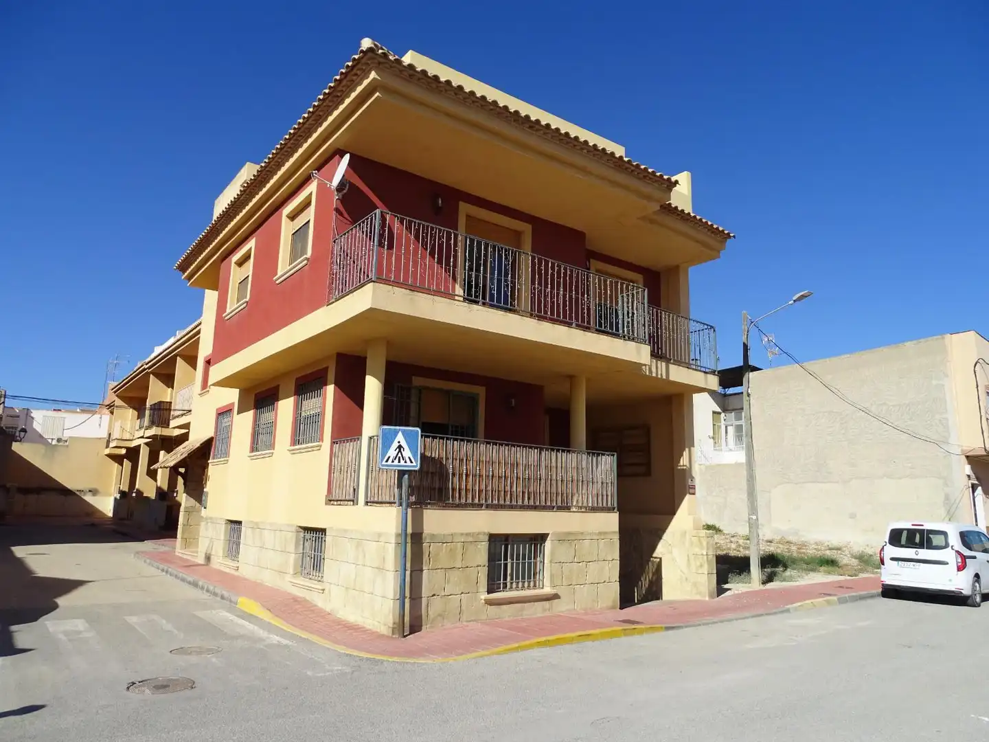 Chalet con terraza en venta en Campos del Río