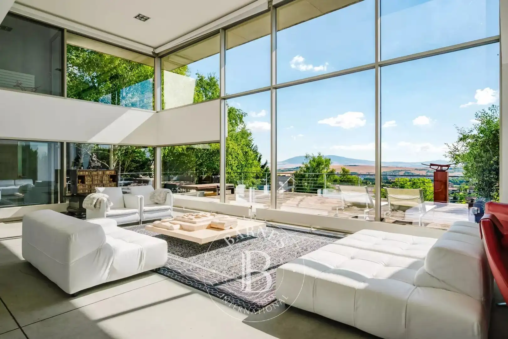 Sala d'estar de Casa o xalet en venda en Valle de Egüés / Eguesibar amb Calefacció, Terrassa i Piscina