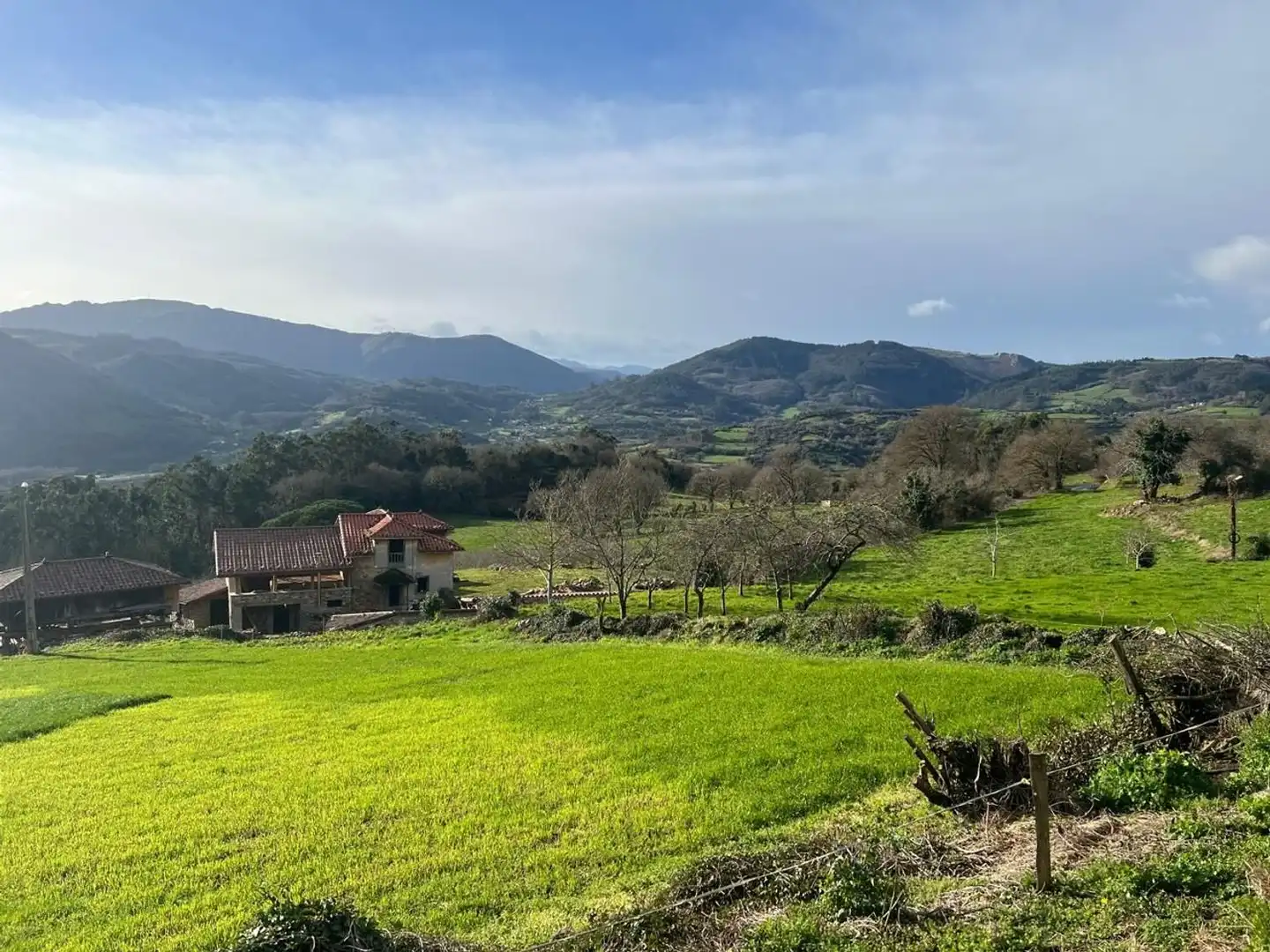 Casa o xalet en venda en Salas amb Terrassa i Piscina
