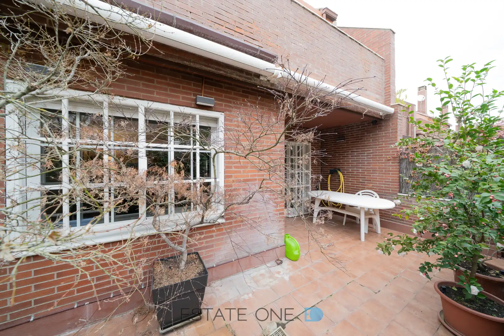 Terraza de Casa adosada en venta en Madrid con Aire acondicionado, Calefacción y Jardín privado
