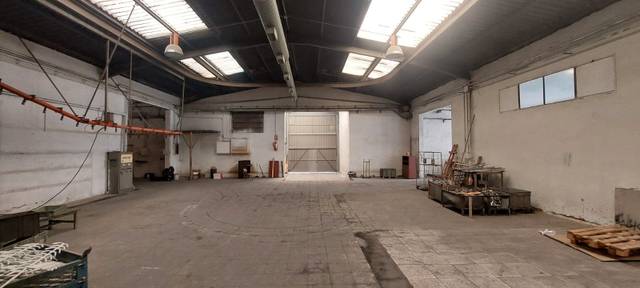 Nave industrial en Venta en Sur - PAU 4