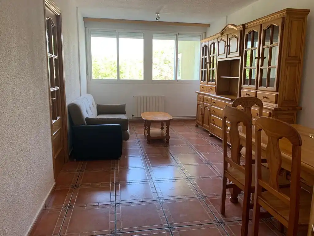 Sala d'estar de Pis de lloguer en Mejorada del Campo amb Calefacció