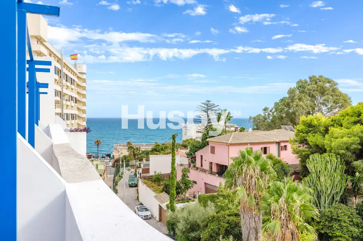 Flat with terrace for sale in Calle Salinas