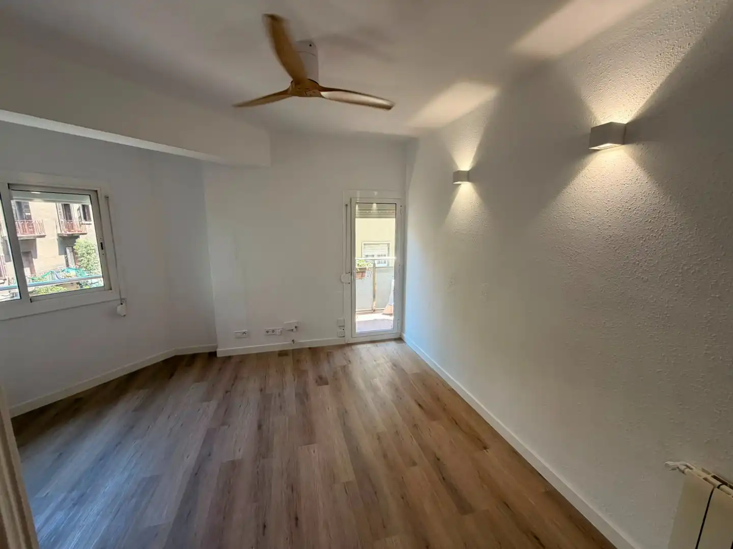 Habitación de Piso en venta en Barcelona con Calefacción, Parquet y Horno