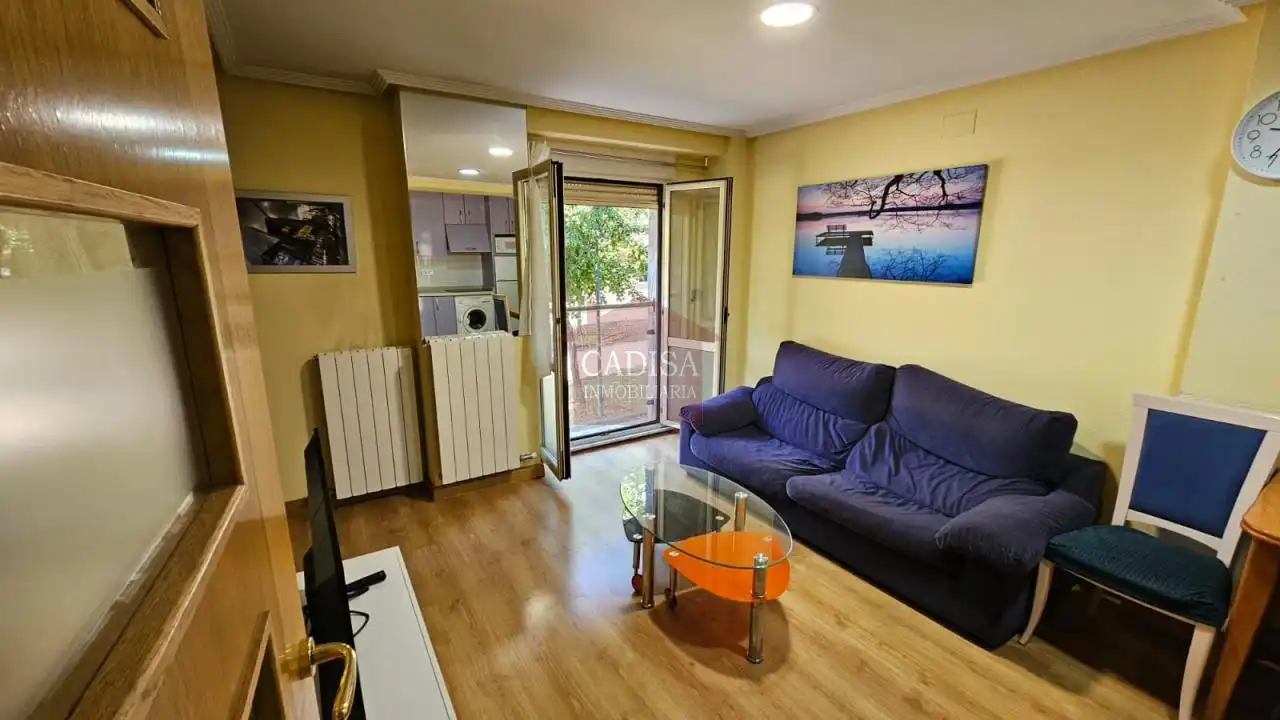 Sala de estar de Apartamento de alquiler en Salamanca con Calefacción y Amueblado