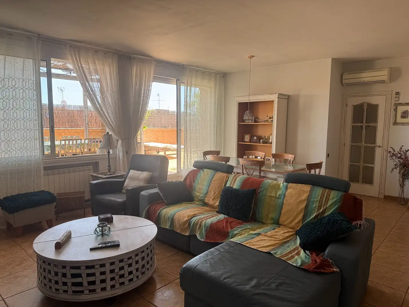 Sala d'estar de Àtic en venda en Barcelona amb Aire condicionat, Calefacció i Terrassa