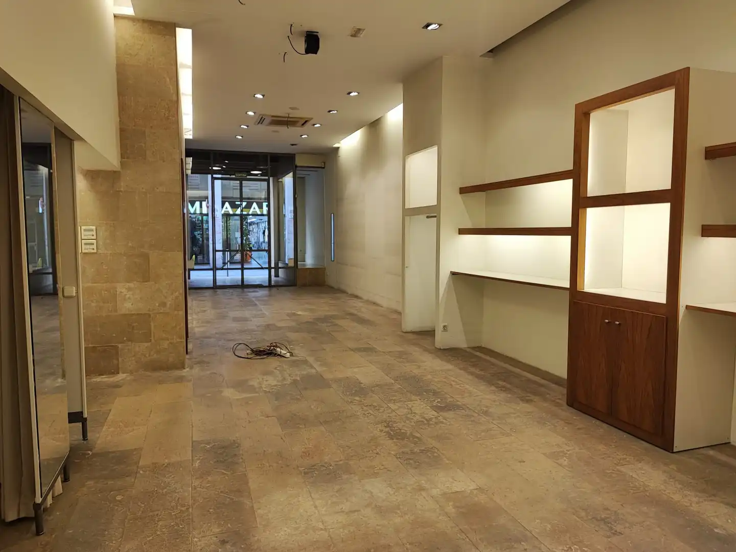 Local comercial en alquiler en Carrer del Governador González 20, imagen 7