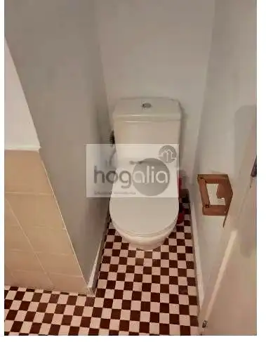 Study for rent in Feria