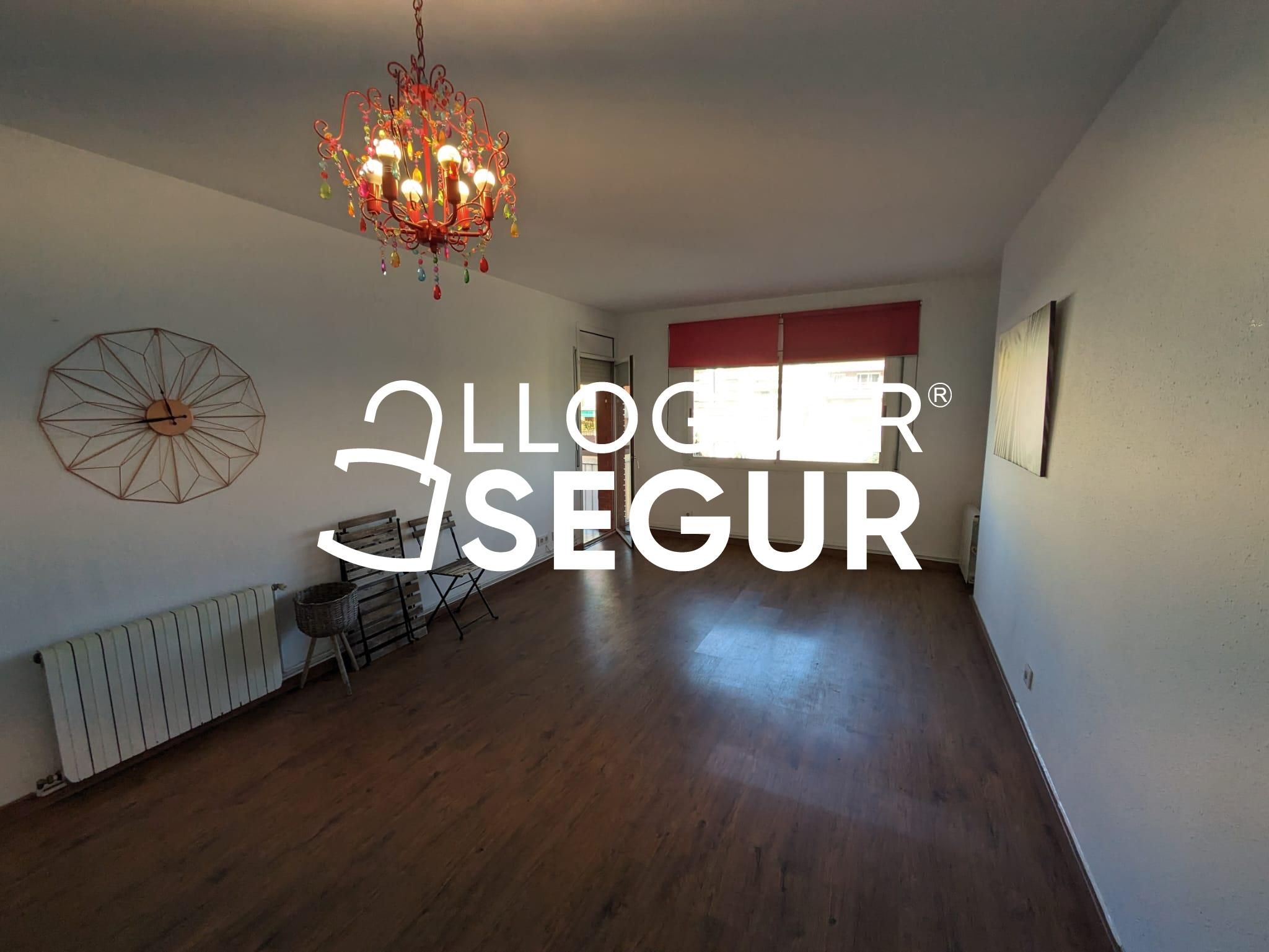 Sala d'estar de Pis de lloguer en Malgrat de Mar amb Calefacció i Terrassa