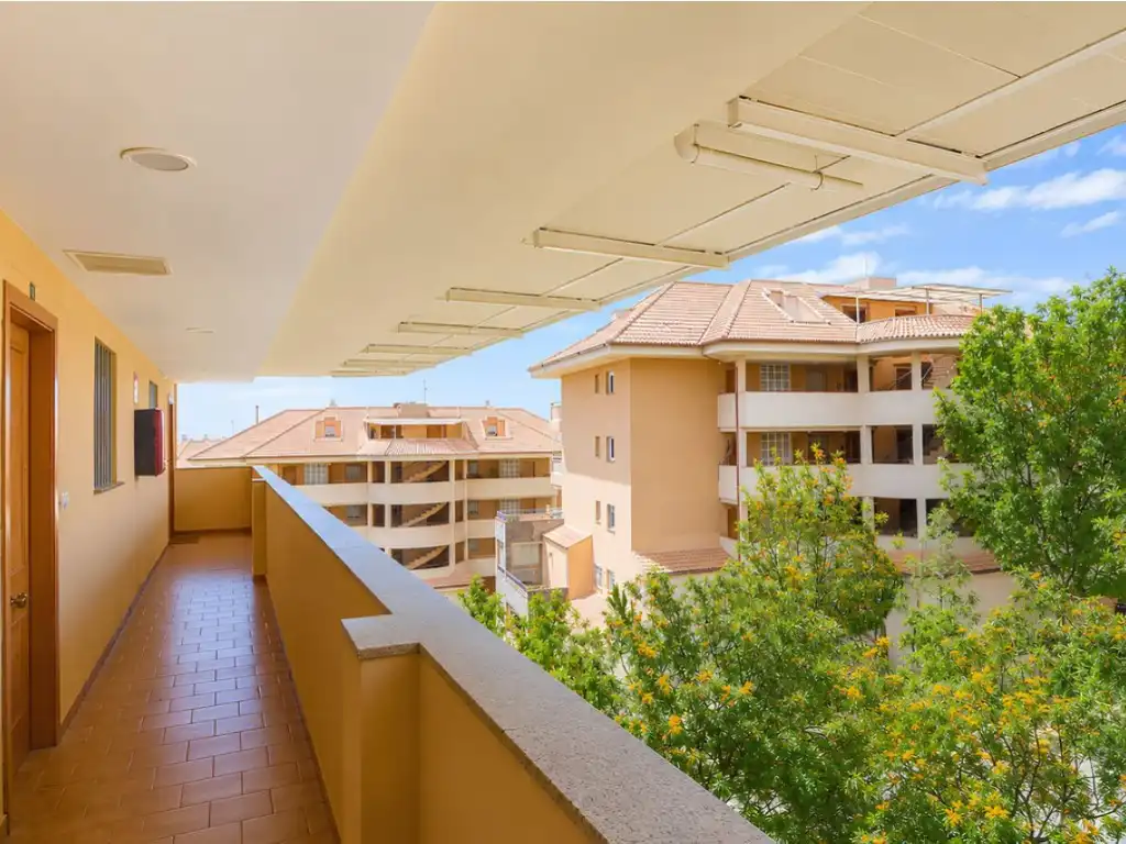 Terrassa de Pis en venda en Fuengirola amb Aire condicionat, Jardí privat i Terrassa