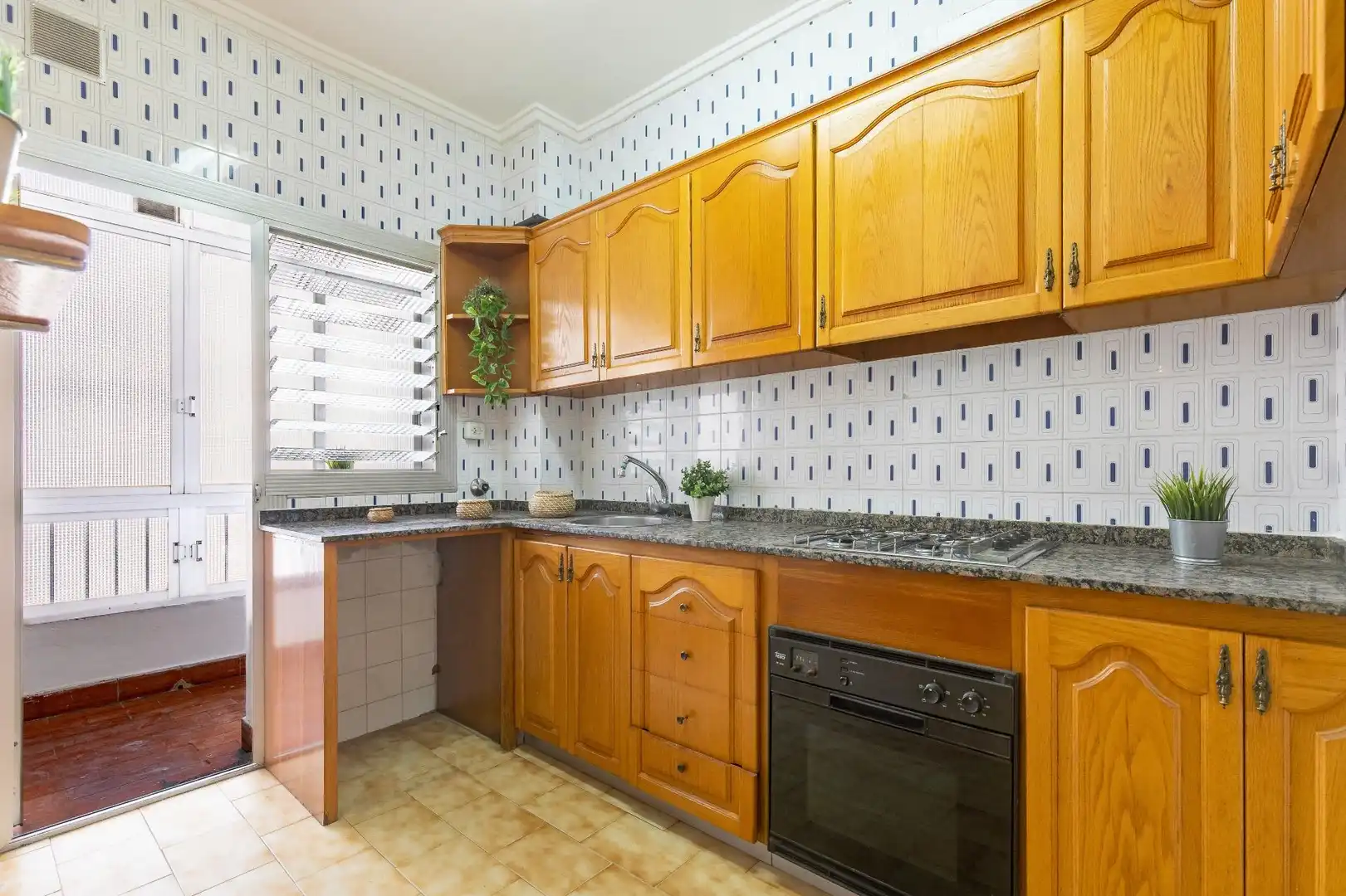 Appartamento con ascensore in vendita a Calle CASTILLO BENISANO, imagen 3
